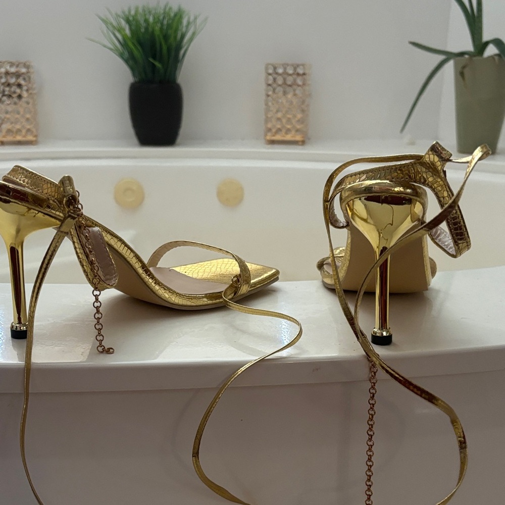 Elegant Gold Stiletto Heels